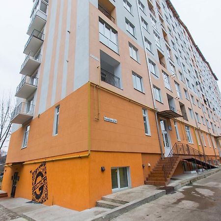 Modern Apartment On Akademika Sakharova 27A 伊万诺-弗兰科夫斯克 外观 照片