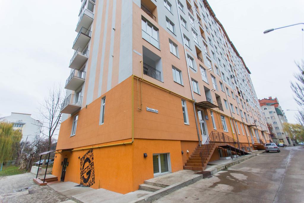 Modern Apartment On Akademika Sakharova 27A 伊万诺-弗兰科夫斯克 外观 照片